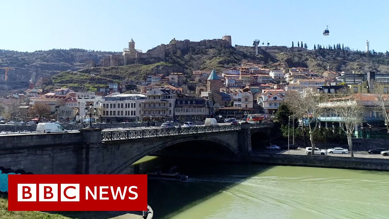 The Russians left their country after the Ukrainian invasion – BBC News