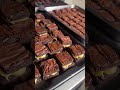 PRODUÇÃO DE BROWNIES PERFEITOSS  #confeitar #chocolate #BROWNIE #chocolatecake #confeiteira #bolos
