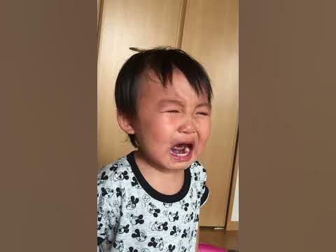 泣くのを我慢するが こらえきれず涙する赤ちゃん みなっち1歳 Youtube