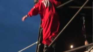 FULL LENGTH  HD FOOTAGE OF SLIPKNOT"S SID AT SOUNDWAVE 2012 SYDNEY .JUMPING INTO MOSH TO CROWD SURF