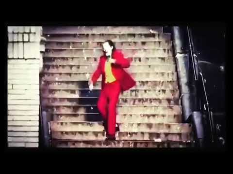 joker-dancing-macarena