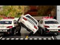 【トミカ】警察が引きずられる…大暴走カーチェイスがヤバすぎた【働く車】POLICE CHASE