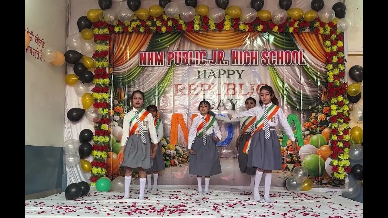 Desh Bhakti Dance | By Aarfa Sadiya Aayesha Anam Sadiya On Republic Day | NHM PUBLIC SCHOOL |||