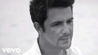 Video thumbnail of "Alejandro Sanz - No Me Compares (Official Video)"