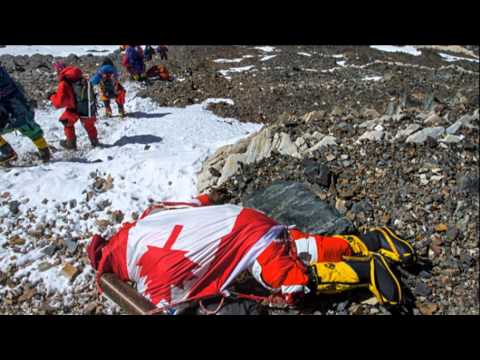 Videó: A Külföldi Egyedülálló Hegymászóknak Tilos A Mount Everest Csúcstalálkozója