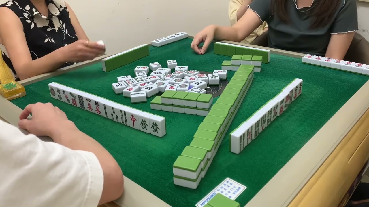 Mahjong235.立直步步高跑馬仔二回之一：Jenny初嘗立直禁果，一開波已經12章包自摸。 Jenny may con仔 kk Anthony