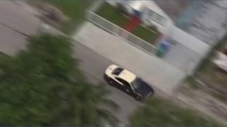 Details Florida carjacking suspect avoids multiple PIT maneuvers during wild police chase Update