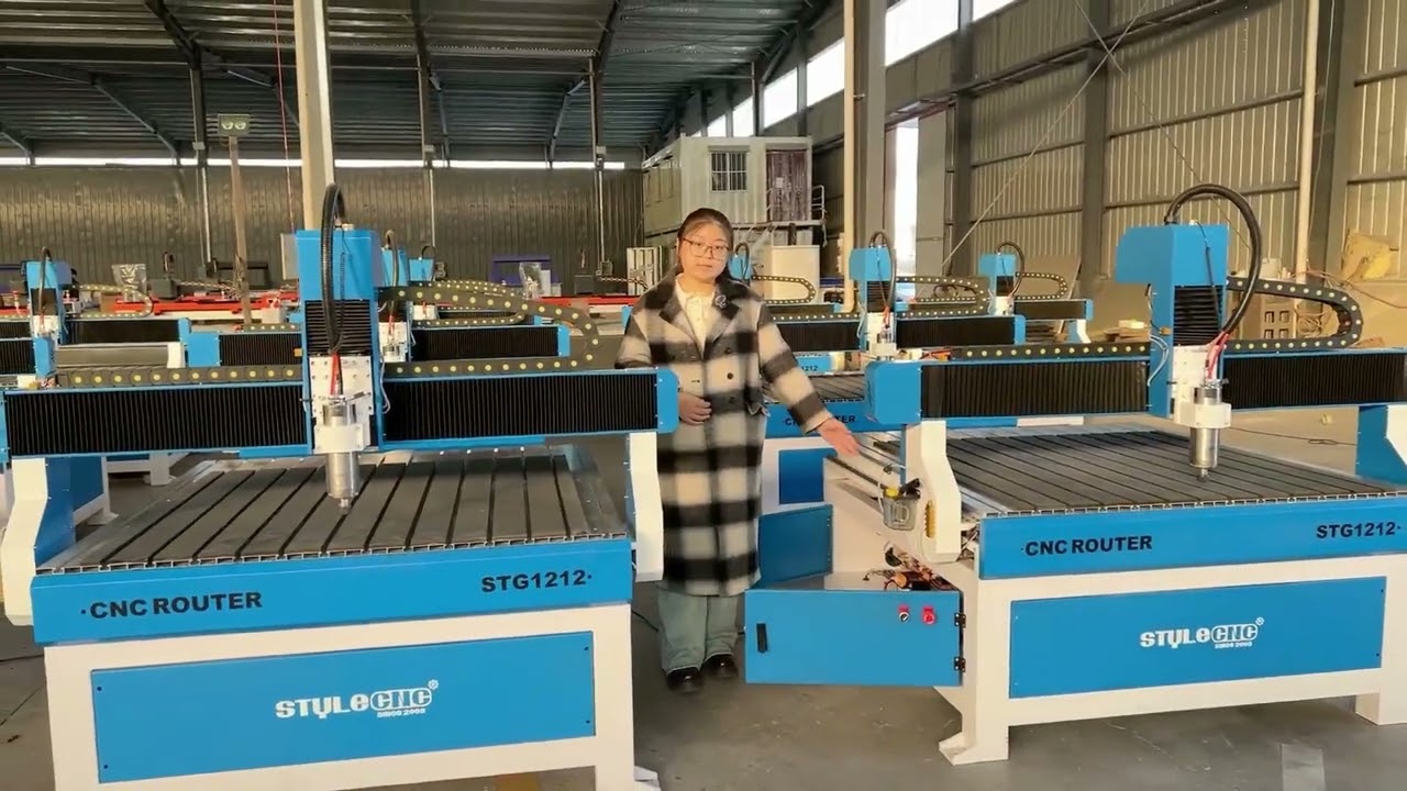 Фрезерный станок с ЧПУ STYLECNC 4*4 фута STG1212 ориентирован на STEM-образование для учащихся.