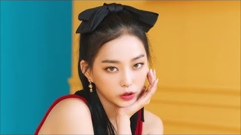 all CLC mvs but only YEEUN