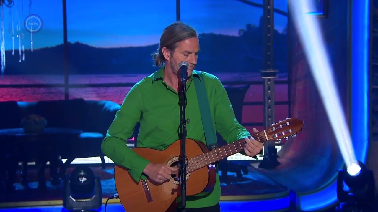 Kollár-Klemencz Kamarazenekar - Iszom a bort