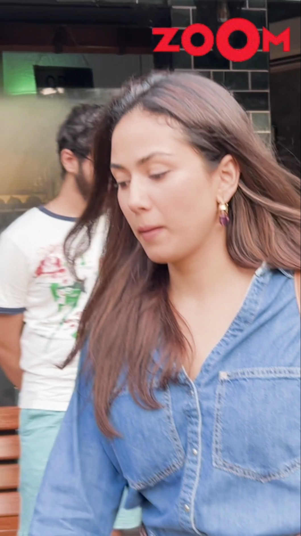 Mira Rajput wishes paps Happy Holi as she RUSHES away #mirarajput #shorts