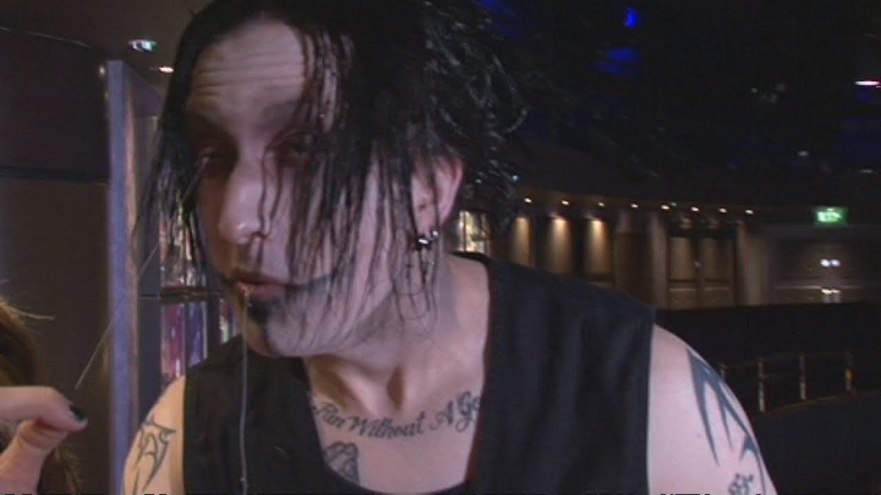 Mad video Conjuror pulls string out of his eye as part of The