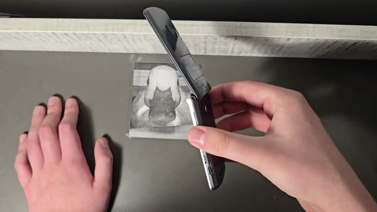 Sony Ericsson W508 prototype showcase