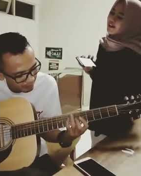 Anisa Sabyan cover Yaa Adnani (very melodious voice)