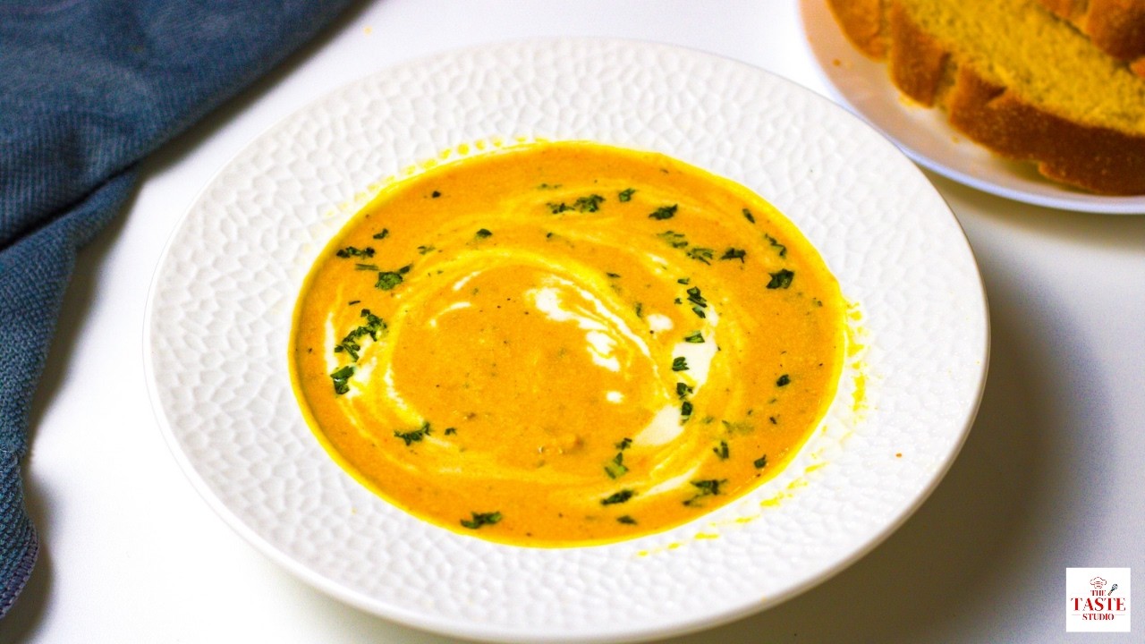 10-Min Creamy Pumpkin Soup – No Blender Needed! 🎃