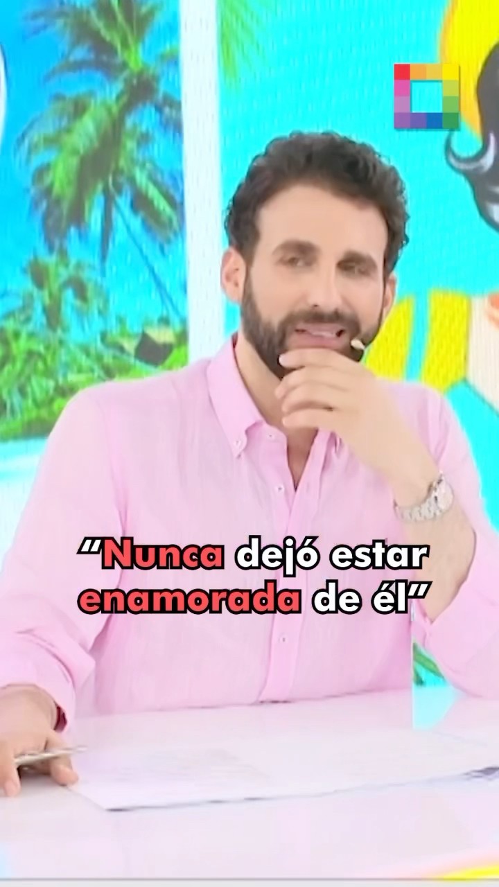 Rodrigo sobre Karla Tarazona: “Nunca dejó estar enamorada de él”.#AmorYFuego #KarlaTarazona