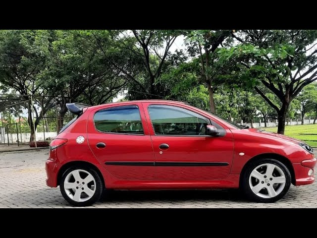 Tuning volant aplati Peugeot 206