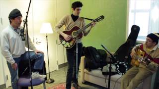Video thumbnail of "Juan Wauters - Woodside, Queens - Live at WVAU"