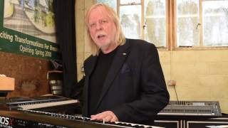 Rick Wakeman using the KORG KRONOS in preparation for the ARW Tour [with CC] chords