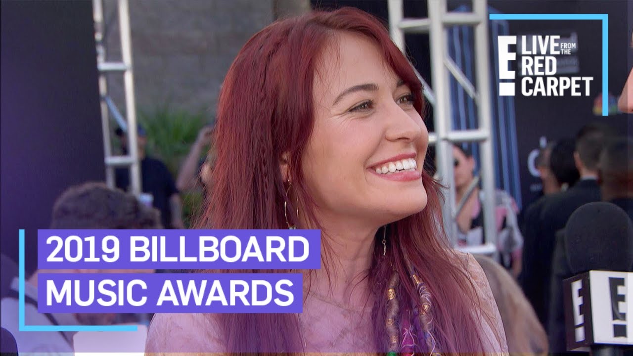 Lauren Daigle Reacts to Selena Gomez's Sweet Shout-Out