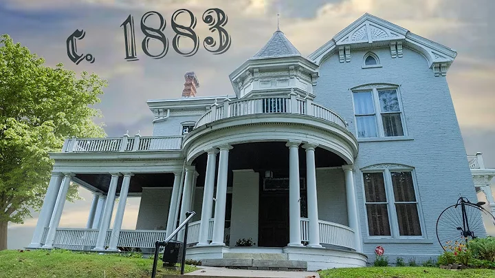 Touring 1883 Victorian Queen Anne House in Cape Gi...