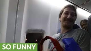 Pilot surprises expectant father with in-flight announcement