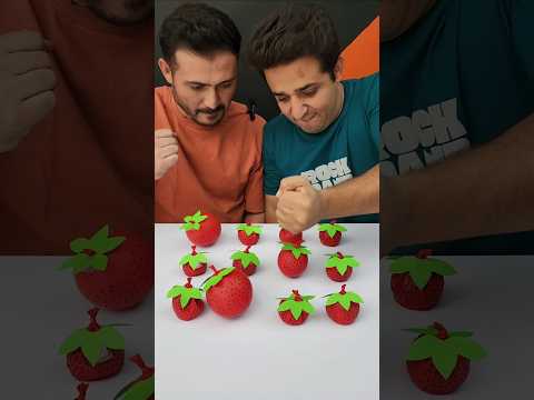 توت فرنگی ترکید تو دستش       