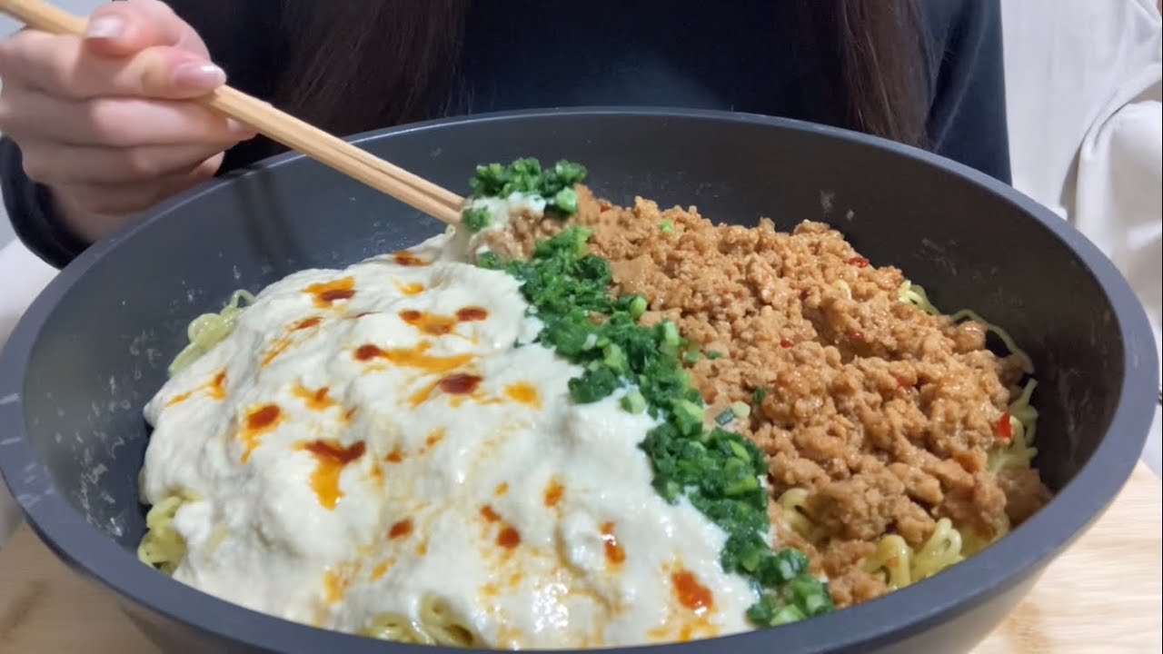 クリーミー麻婆麺🍜 ASMR 咀嚼音 モッパン mukbang