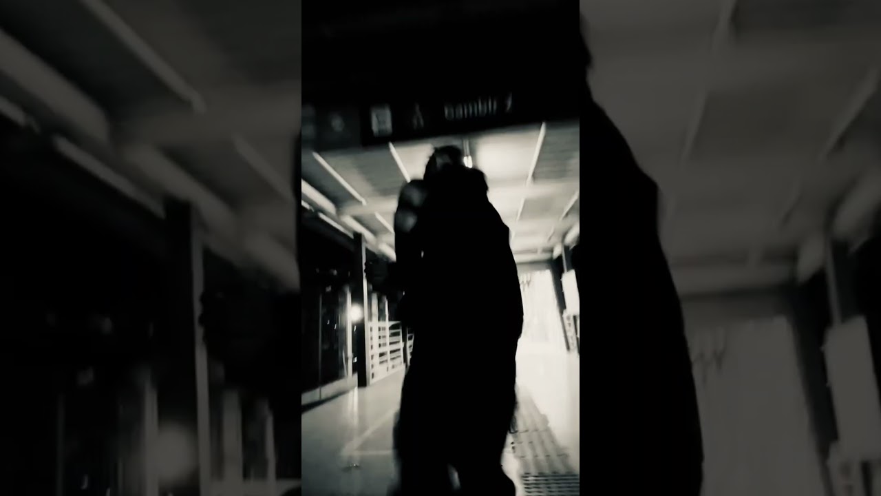 UNEEK - PISS ( OFFICIAL VIDEO ) adlı videoyu YouTube'da izle UNEEK - PISS ( OFFICIAL VIDEO ) adlı videoyu YouTube'da izle