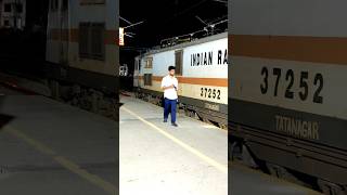Assistantlocopilot checking wap7 locomotive at station 👮 #locopilot #pilot #indianrailway #ytshorts
