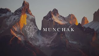 Munchak - Polygon Powerpoint Template