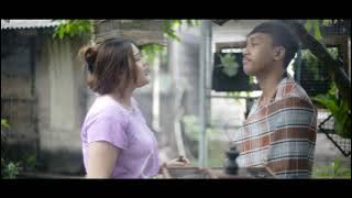 Mesandal Keroncong - De Mengeluh ( Official Video )