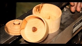 Wood Turning a Jewelry Box for a Christmas Gift !