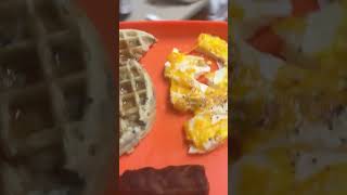 Easy egg waffles sausage & apple juice for my kiddo ?