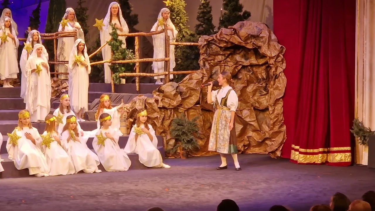 „Jasełka Tradycyjne” w wykonaniu Zespołu Teatralnego parafii św. Elżbiety w Cieszynie