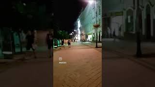 Карловы Вары известный курорт в Чехии, знаменит своими термальными источниками.