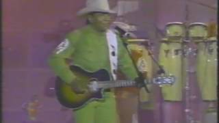bronco  jose guadalupe esparza en acapulco 2001