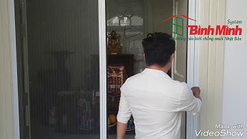 Cửa đi chống muỗi lưới xếp không ray