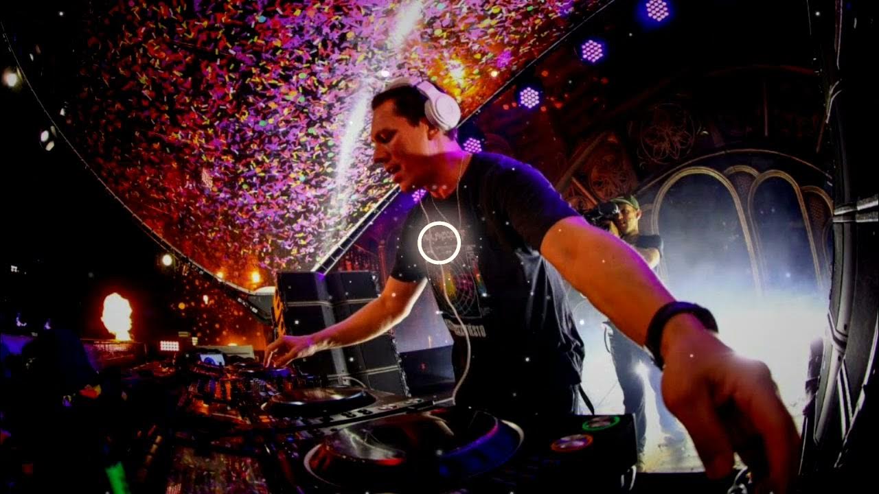 Black yed peas обложка альбома. The black peas pump it. Tiesto фотоальбомов. Tiesto tomorrowland. Tiesto black eyed peas.