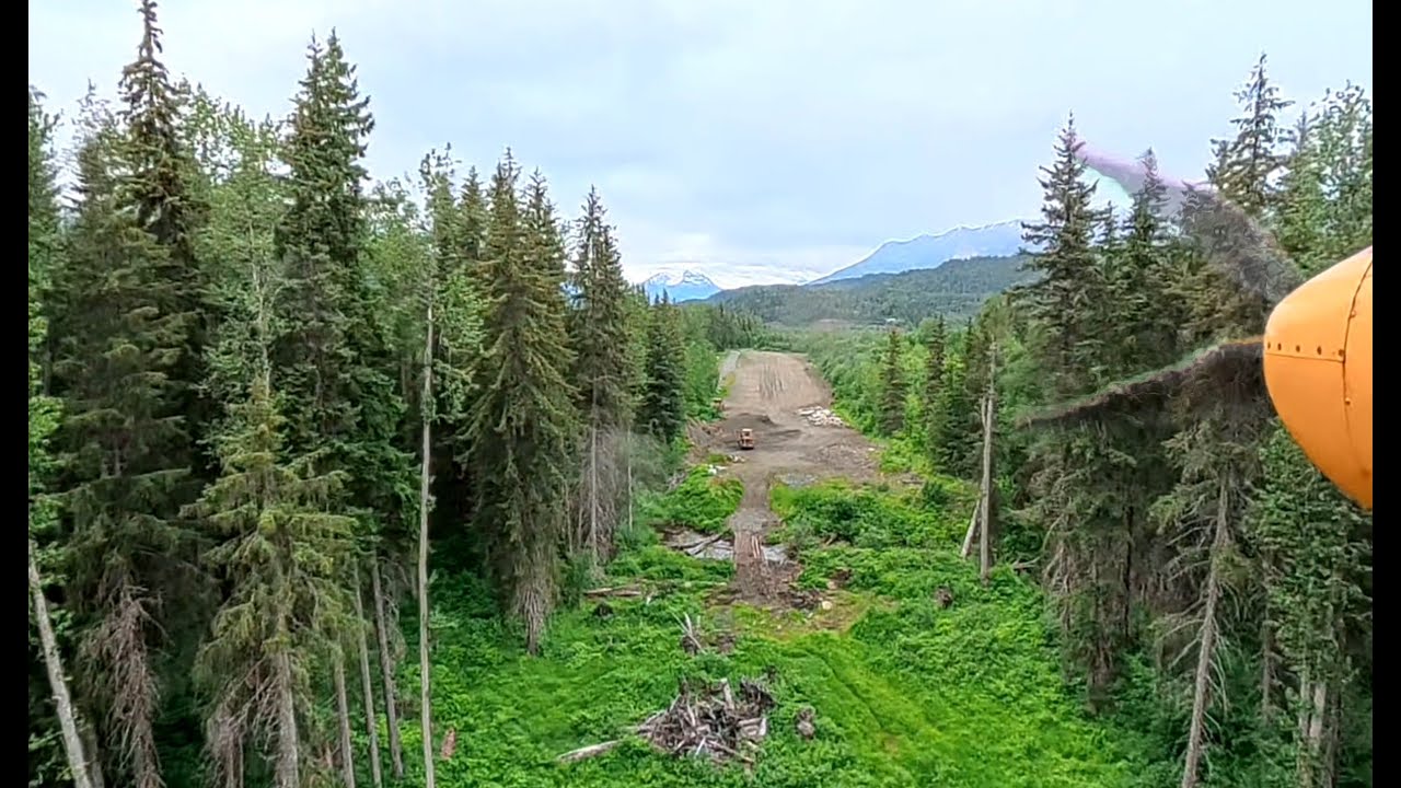 Super Cub landing outside of Haines, Alaska