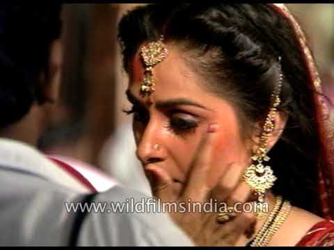 Jaya Prada Meenakshi Seshadri Amitabh Bachchan   Making of Gangaa Jamunaa Saraswati