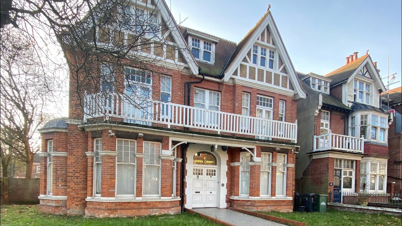 on-the-train-from-brighton-to-london