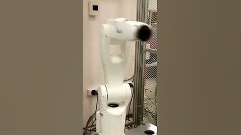 Articulated Robot in action - Delta Electronics