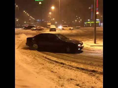 Зимний дрифт БМВ е39