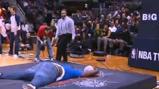 Epic Fat Guy Dunk Fail