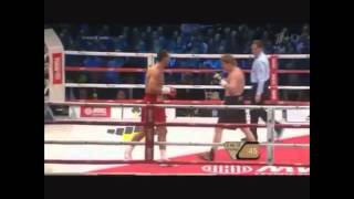 Кличко VS Поветкин /Klitschko VS Povetkin. КРИКИ(Крики брата Поветкина ( скорее всего ) и не только. Сори, если я что то расслышал не так в этих воплях) Видео..., 2013-10-06T17:17:57.000Z)