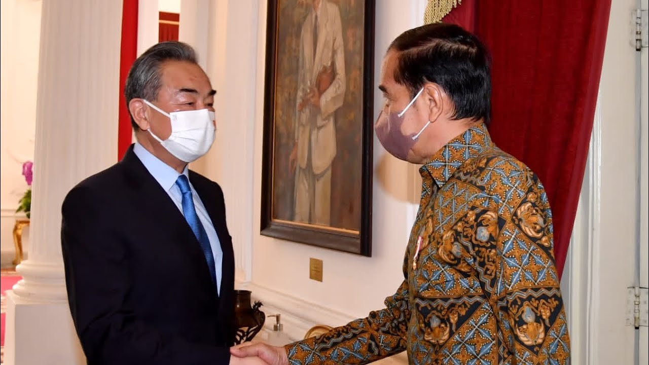 Presiden Jokowi Menerima Menteri Luar Negeri RRT, Istana Merdeka, 11