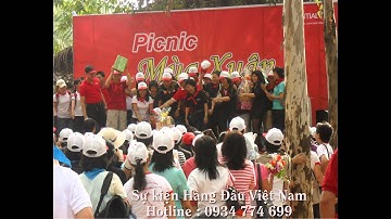 tổ chức tiệc tất niên