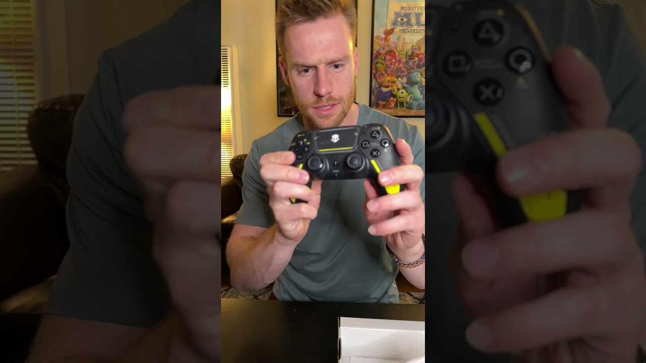 Unboxing the Helldivers 2 DualSense Controller for PS5