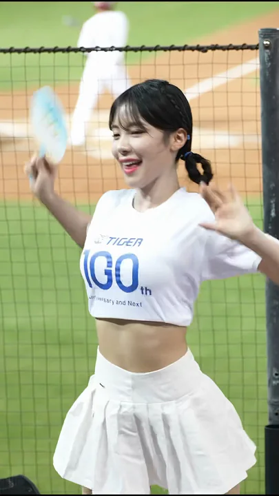 多慧的身材猛的啊 @lee_dahye #이다혜 #이다혜치어리더#치어리더 #기아타이거즈 #李多慧 #cheerleaders #可愛すぎるチアリーダー #台湾野球チア